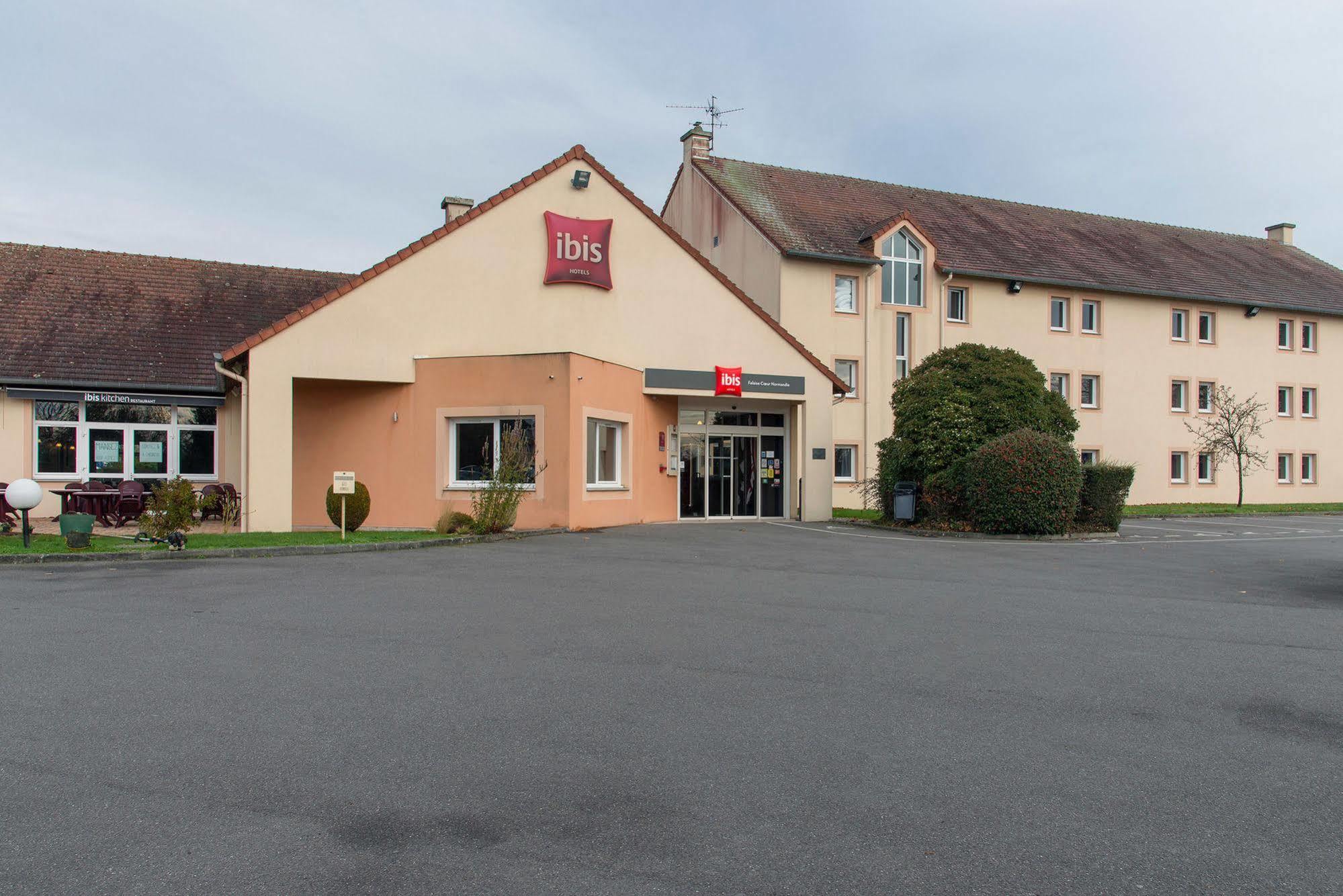 Ibis Falaise Coeur De Normandie Hotel Kültér fotó